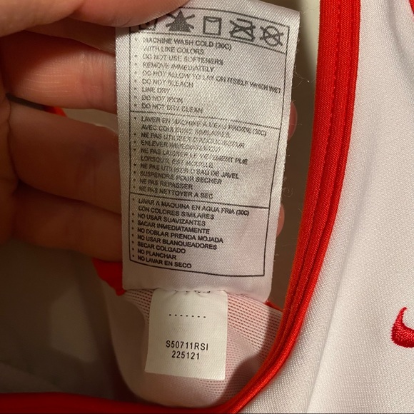 Nike Dri Fit Women’s Size M Striped Athletic Tank Top Built In Bra Racerback - Picture 7 of 7